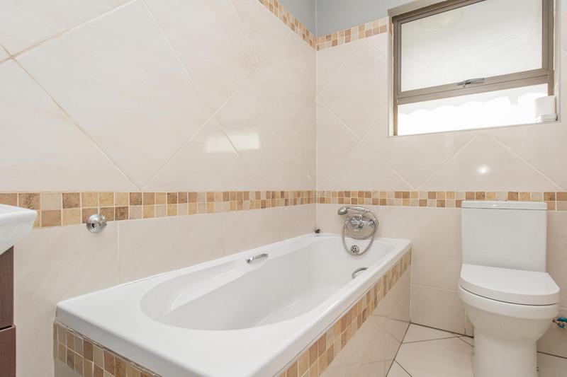 4 Bedroom Property for Sale in Rangeview Gauteng