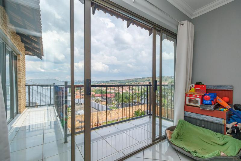 4 Bedroom Property for Sale in Rangeview Gauteng