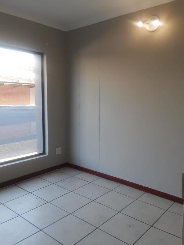 1 Bedroom Property for Sale in Ferndale Gauteng