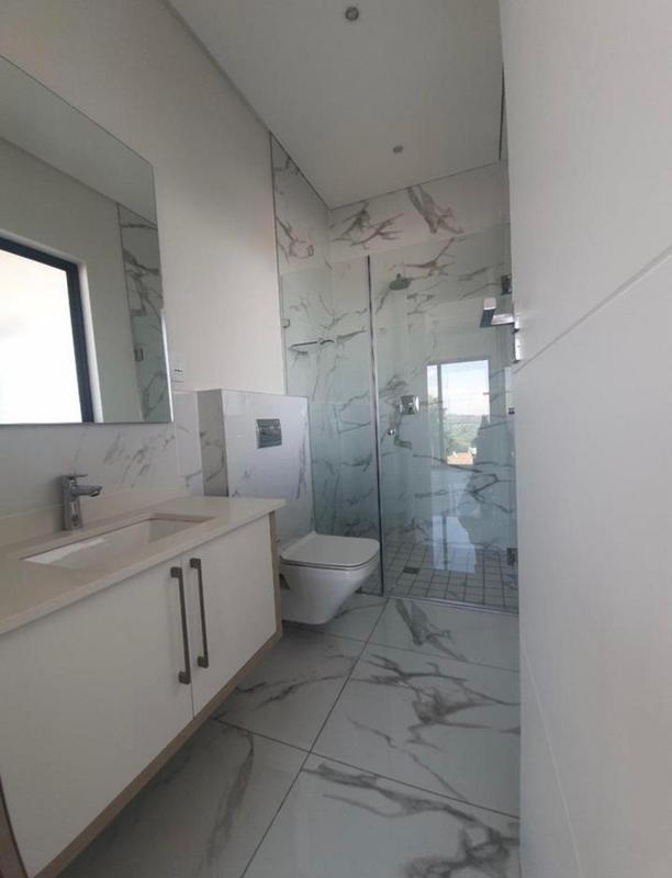 To Let 3 Bedroom Property for Rent in Bryanston Gauteng
