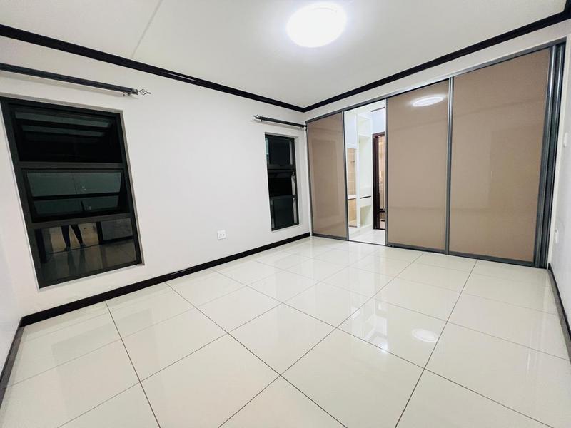 To Let 3 Bedroom Property for Rent in Broadacres Gauteng