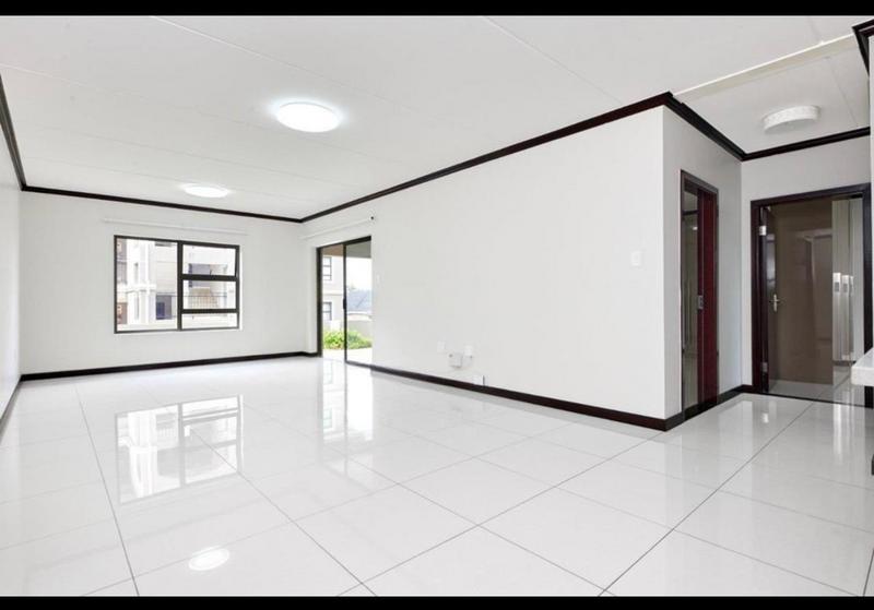 To Let 2 Bedroom Property for Rent in Broadacres Gauteng