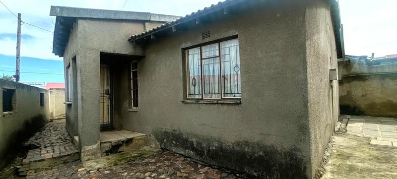 2 Bedroom Property for Sale in Diepkloof Gauteng