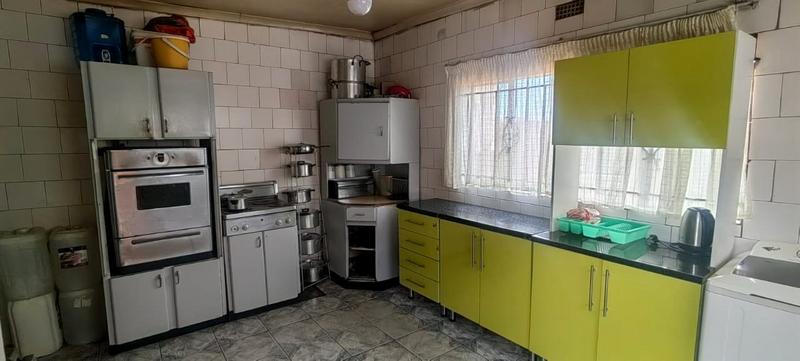 2 Bedroom Property for Sale in Diepkloof Gauteng
