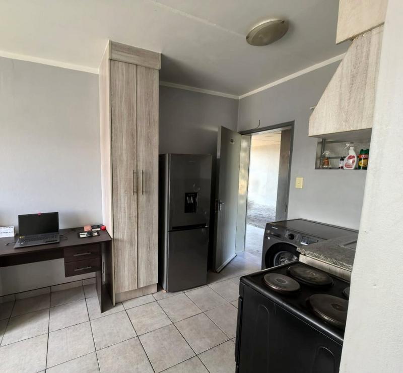 2 Bedroom Property for Sale in Fleurhof Gauteng
