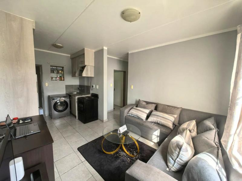 2 Bedroom Property for Sale in Fleurhof Gauteng