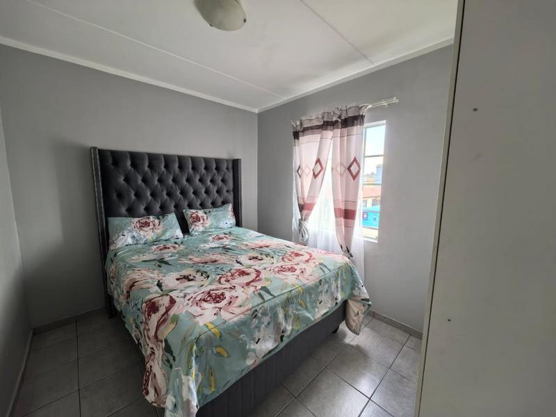 2 Bedroom Property for Sale in Fleurhof Gauteng