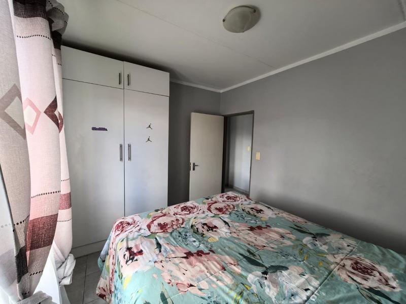 2 Bedroom Property for Sale in Fleurhof Gauteng