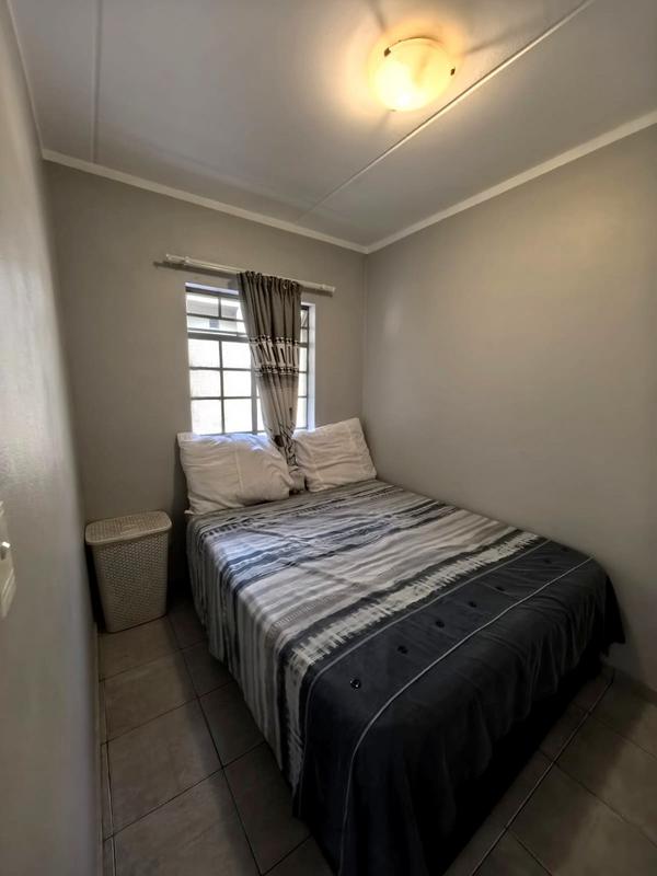 2 Bedroom Property for Sale in Fleurhof Gauteng