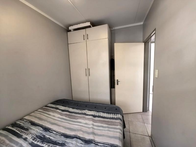 2 Bedroom Property for Sale in Fleurhof Gauteng