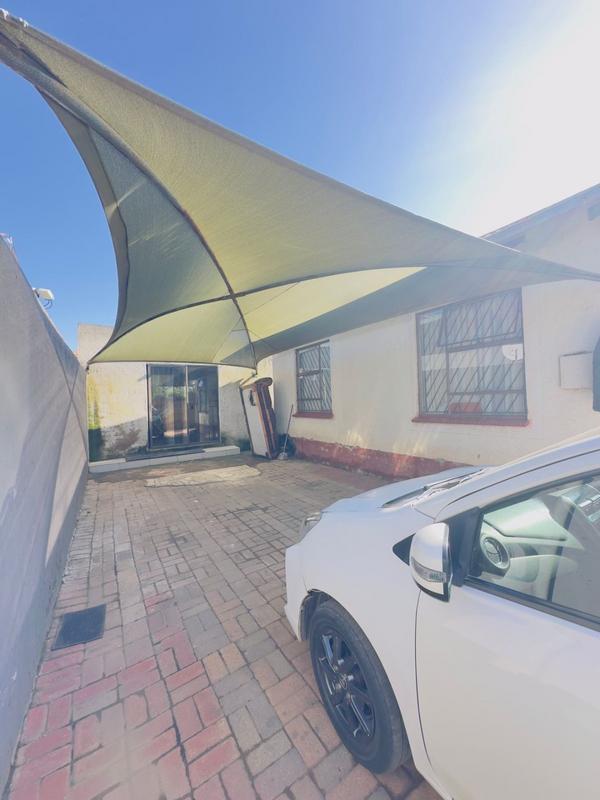 2 Bedroom Property for Sale in Jabavu Gauteng