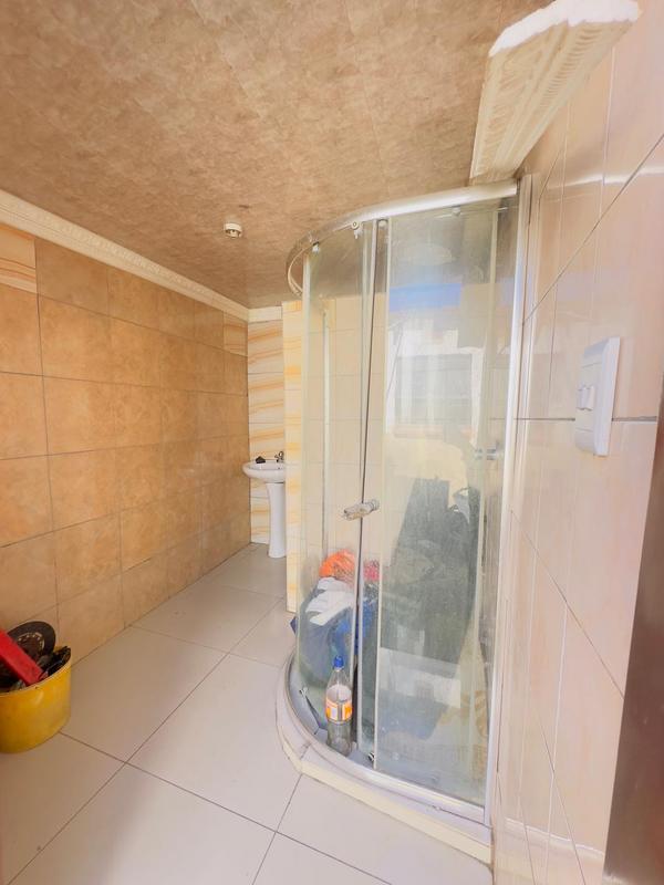 2 Bedroom Property for Sale in Jabavu Gauteng
