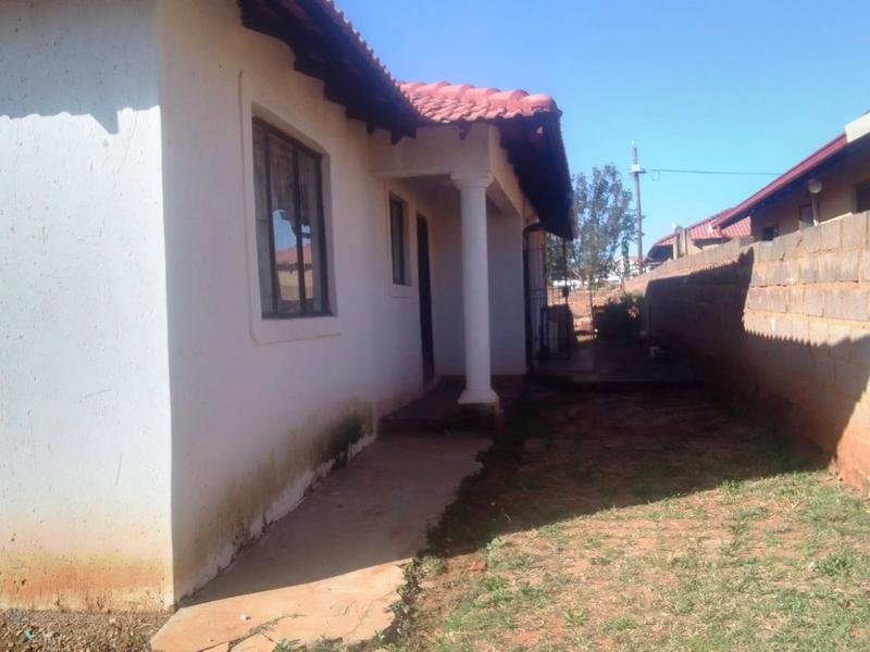 3 Bedroom Property for Sale in Lawley Gauteng