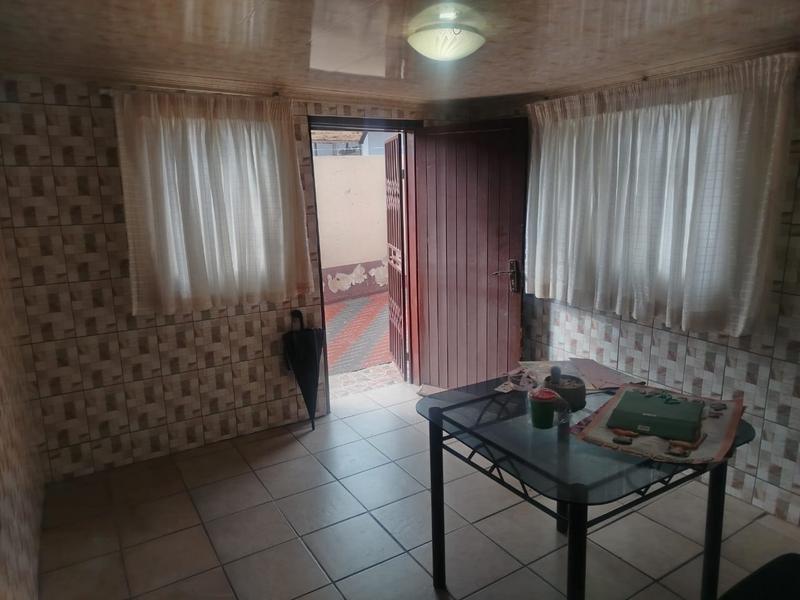 1 Bedroom Property for Sale in Meadowlands Gauteng