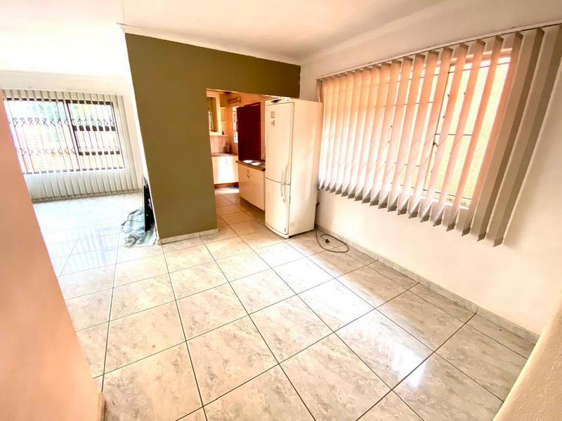 3 Bedroom Property for Sale in Protea South Gauteng