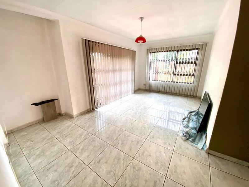 3 Bedroom Property for Sale in Protea South Gauteng