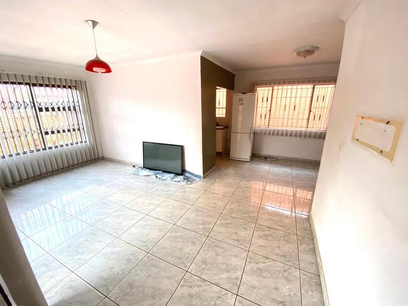 3 Bedroom Property for Sale in Protea South Gauteng
