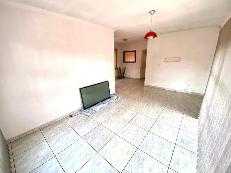 3 Bedroom Property for Sale in Protea South Gauteng