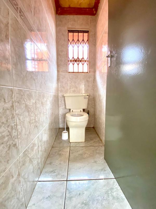 3 Bedroom Property for Sale in Protea South Gauteng