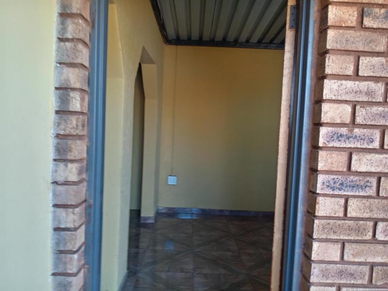 To Let 1 Bedroom Property for Rent in Moleleki Ext 3 Gauteng