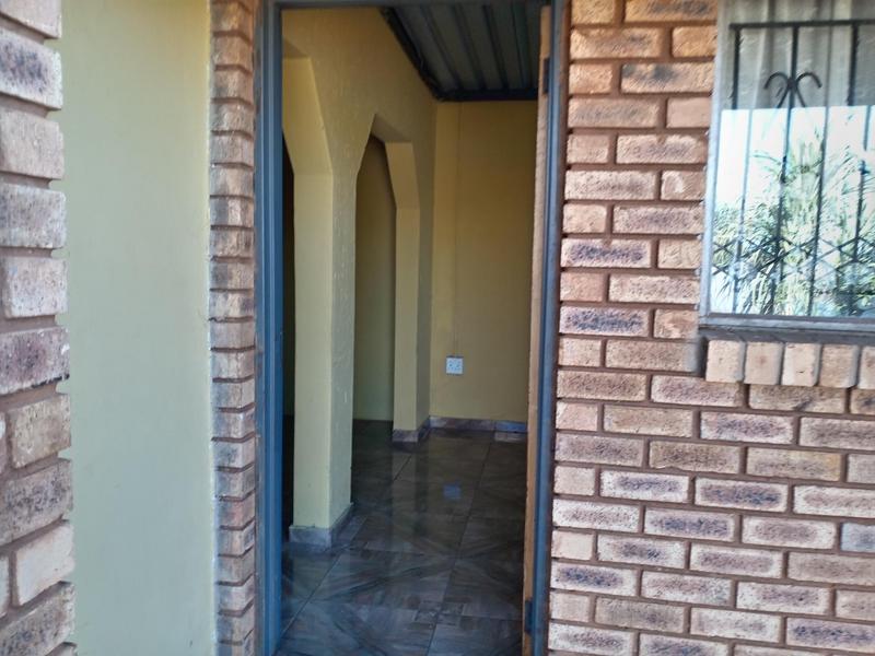 To Let 1 Bedroom Property for Rent in Moleleki Ext 3 Gauteng