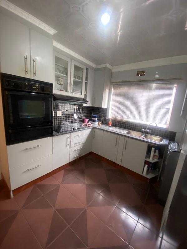 3 Bedroom Property for Sale in Meadowlands Zone 10 Gauteng