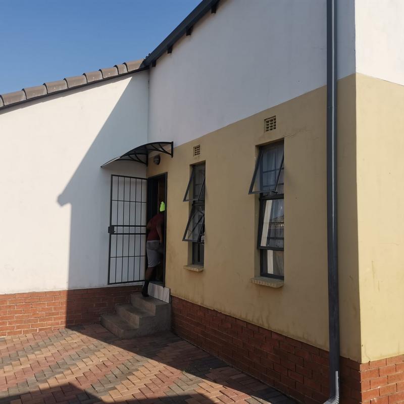 3 Bedroom Property for Sale in Fleurhof Gauteng