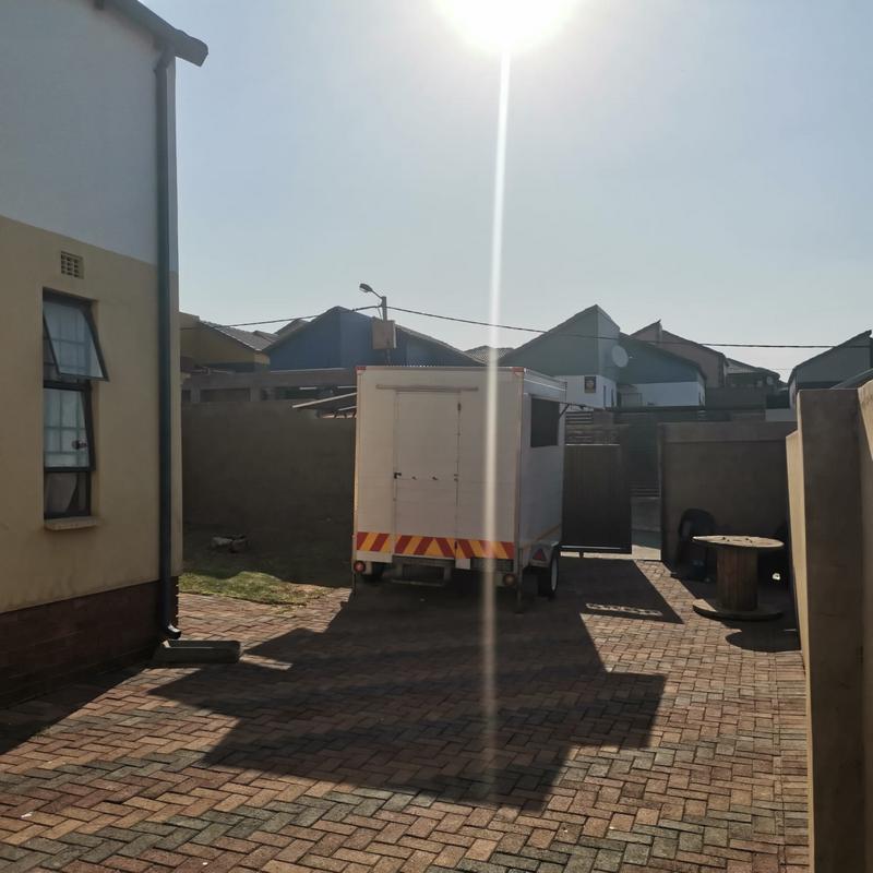 3 Bedroom Property for Sale in Fleurhof Gauteng