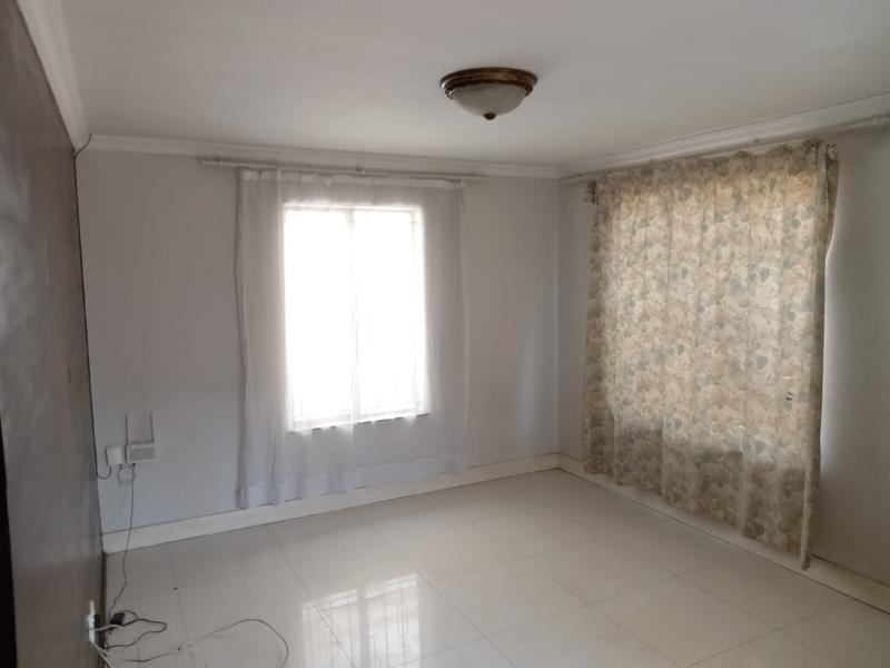 3 Bedroom Property for Sale in Chiawelo Gauteng
