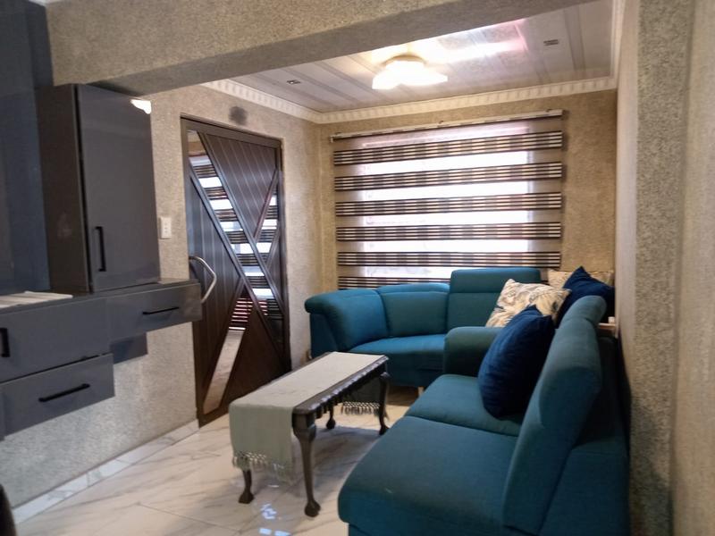 5 Bedroom Property for Sale in Jabulani Gauteng