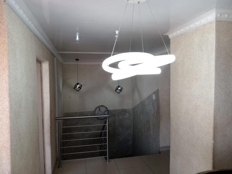 5 Bedroom Property for Sale in Jabulani Gauteng