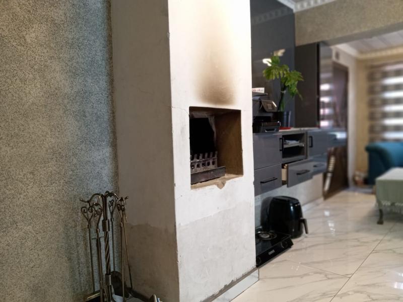 5 Bedroom Property for Sale in Jabulani Gauteng