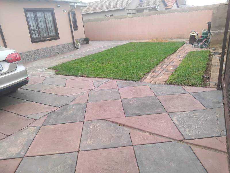 3 Bedroom Property for Sale in Protea Glen Gauteng