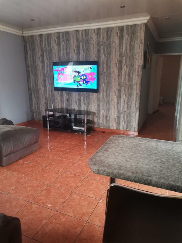 3 Bedroom Property for Sale in Protea Glen Gauteng