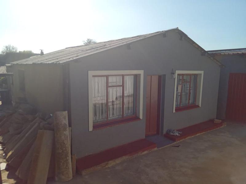 2 Bedroom Property for Sale in Protea North Gauteng