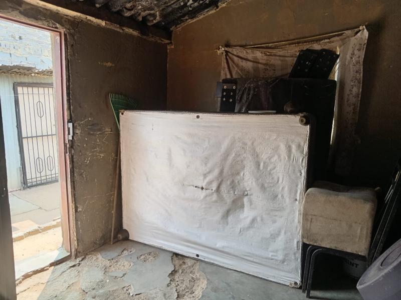 2 Bedroom Property for Sale in Meadowlands West Gauteng
