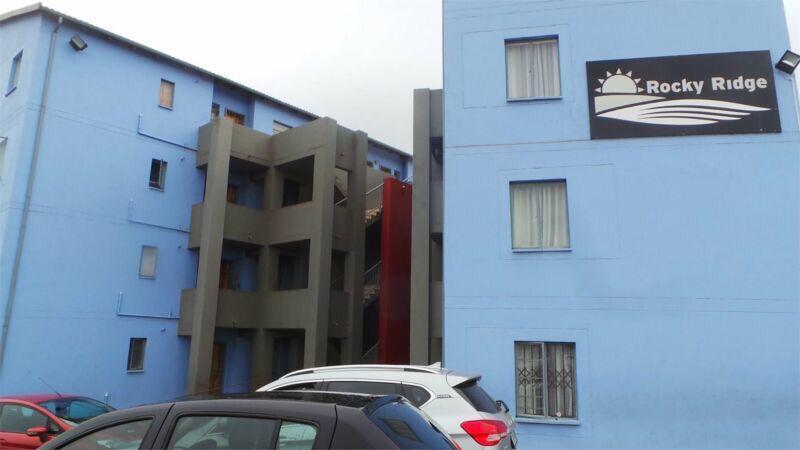 To Let 2 Bedroom Property for Rent in Fleurhof Gauteng