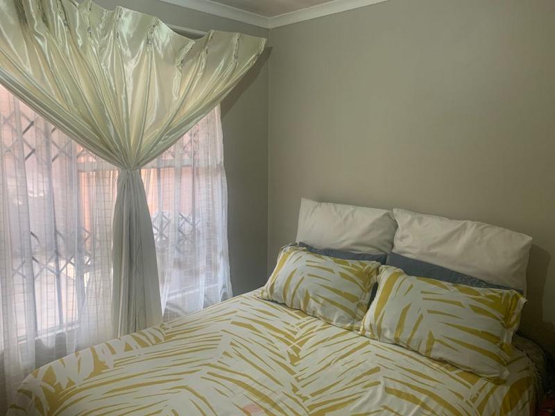 2 Bedroom Property for Sale in Braamfischerville Gauteng