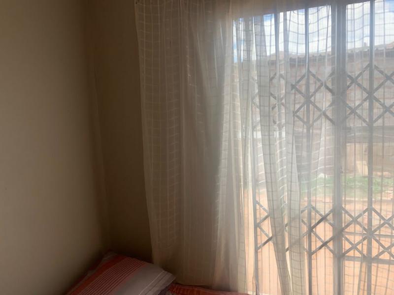 2 Bedroom Property for Sale in Braamfischerville Gauteng