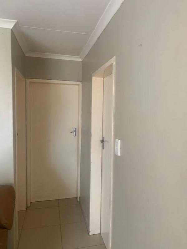 2 Bedroom Property for Sale in Braamfischerville Gauteng
