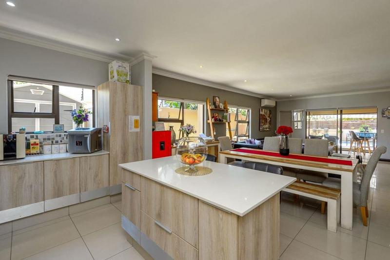 4 Bedroom Property for Sale in Parkhaven Gauteng