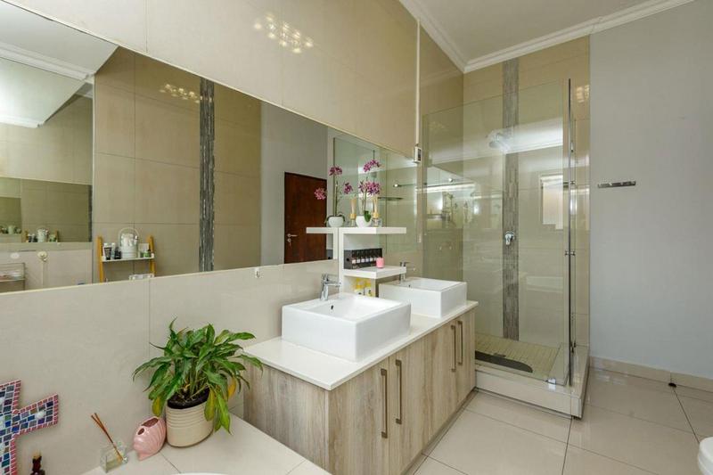4 Bedroom Property for Sale in Parkhaven Gauteng