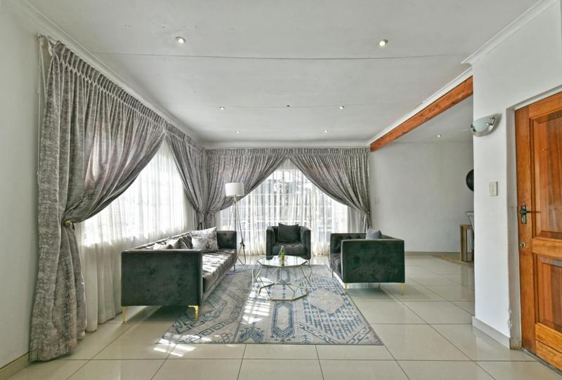 3 Bedroom Property for Sale in Discovery Gauteng