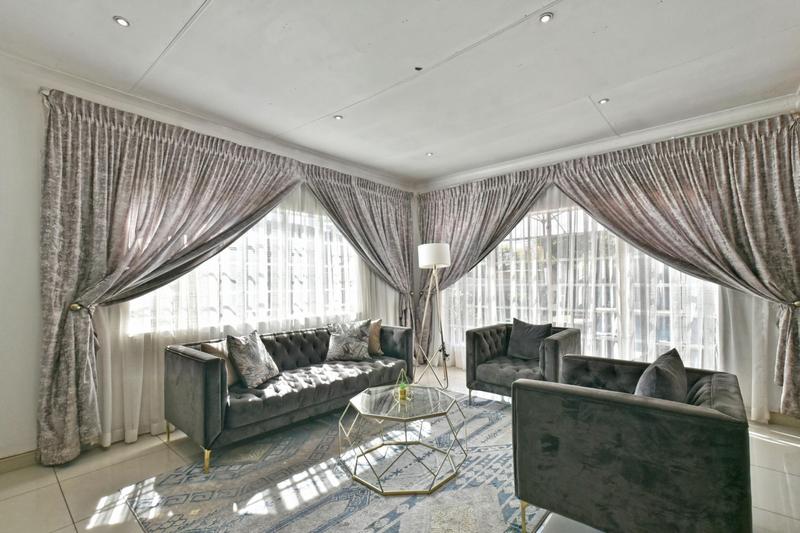 3 Bedroom Property for Sale in Discovery Gauteng