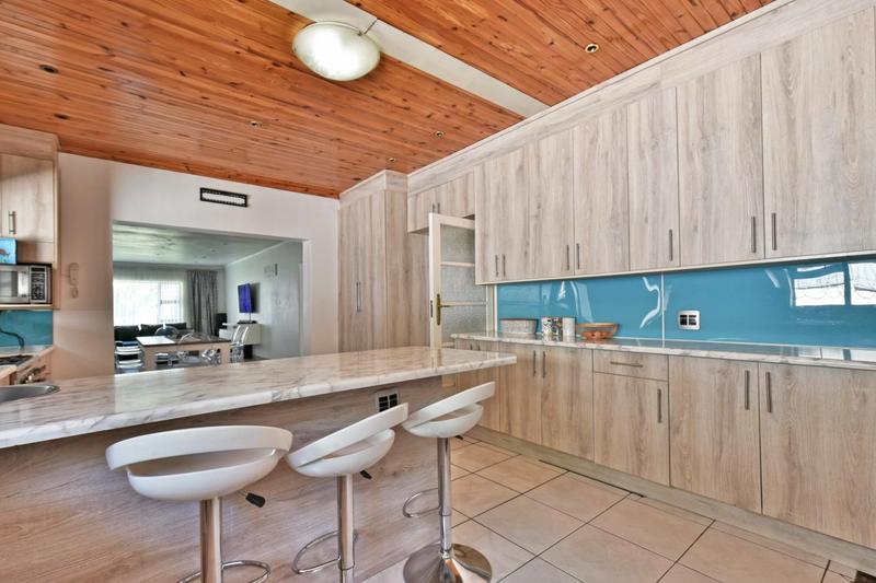 3 Bedroom Property for Sale in Discovery Gauteng