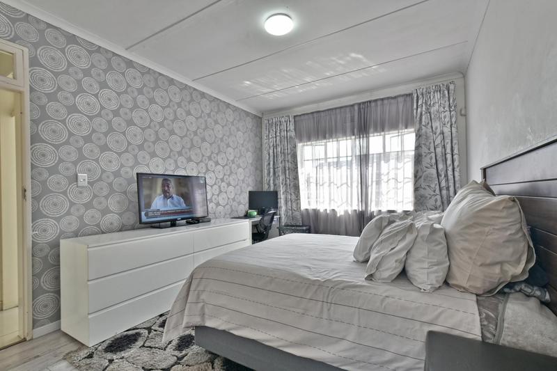 3 Bedroom Property for Sale in Discovery Gauteng