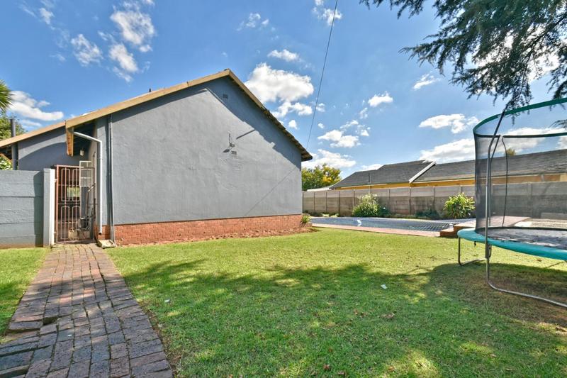 3 Bedroom Property for Sale in Discovery Gauteng