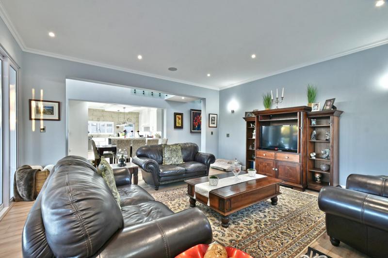 5 Bedroom Property for Sale in Eye of Africa Gauteng