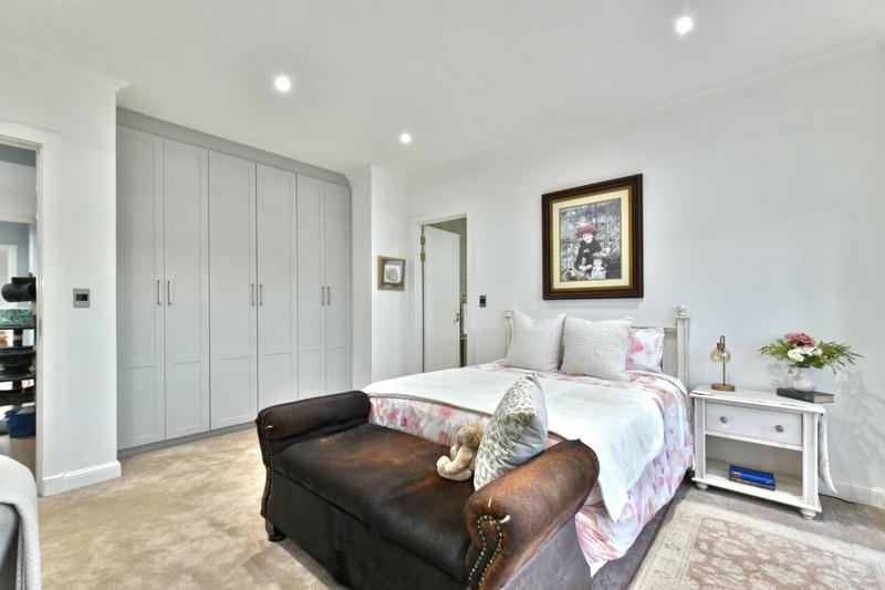 5 Bedroom Property for Sale in Eye of Africa Gauteng
