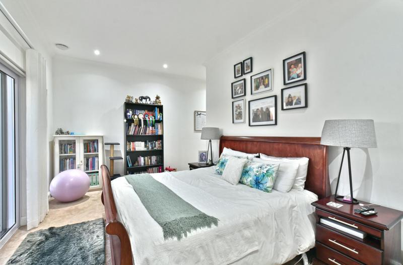 5 Bedroom Property for Sale in Eye of Africa Gauteng